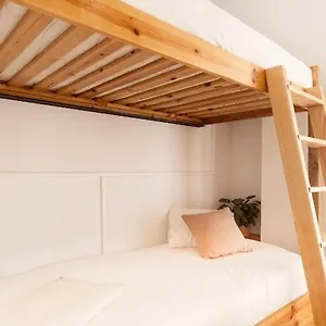 https://tenerife-surf-camp.adeje-hotels.com